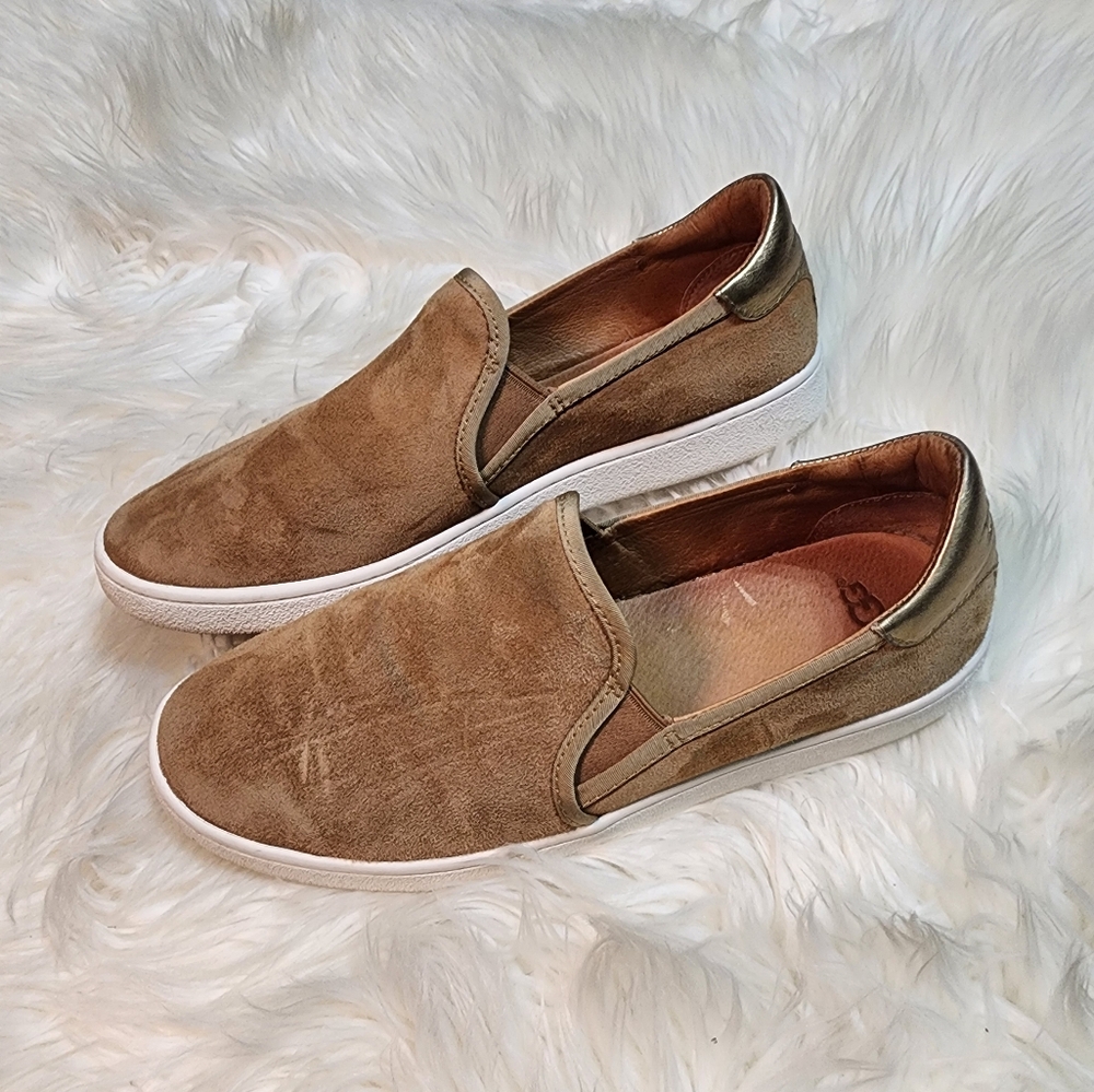 UGG Cas Slip-On Sneaker Tan 9